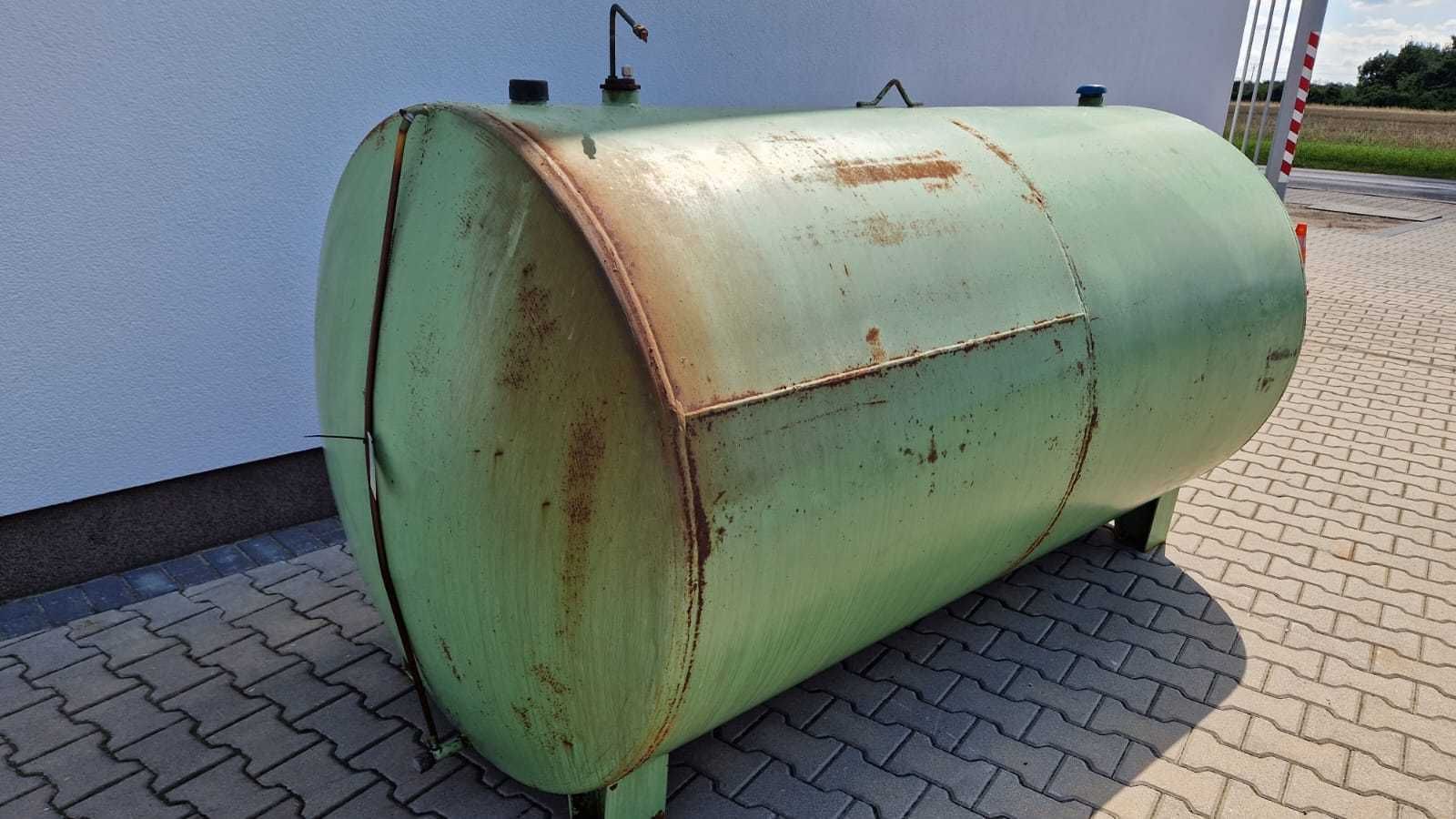 Zbiornik pojemnik cysterna