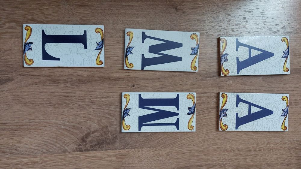 Litery  ceramiczne