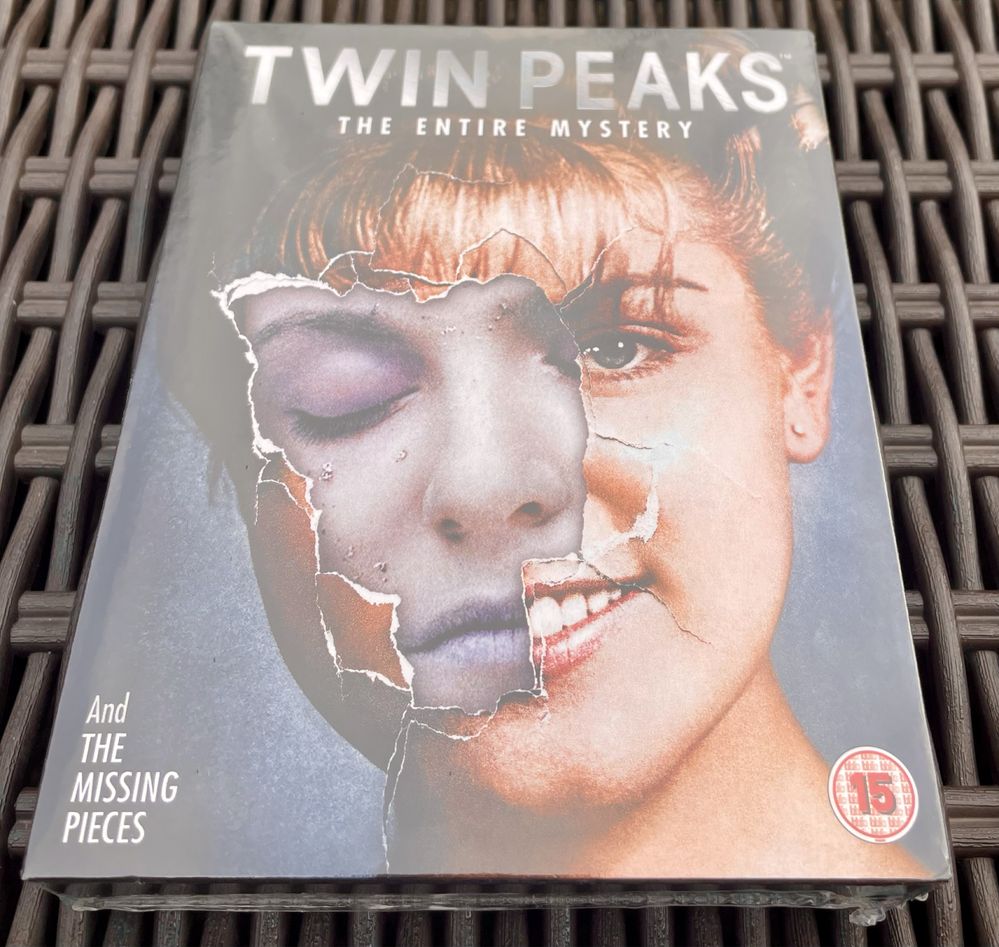 Twin Peaks: The Entire Mystery And The Missing Pieces Blu-Ray