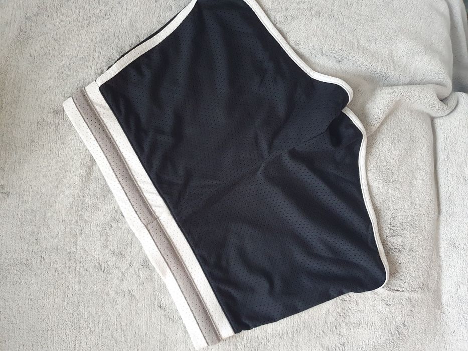 Nowe szorty Nike rozmiar XS