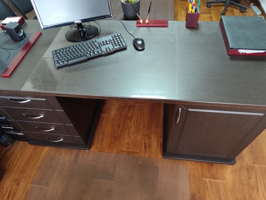 Стіл письмовий керівника