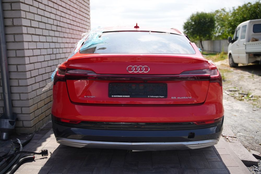 Розборка шрот Audi E-tron Sportback 55 2022 Ауді Е-трон електро