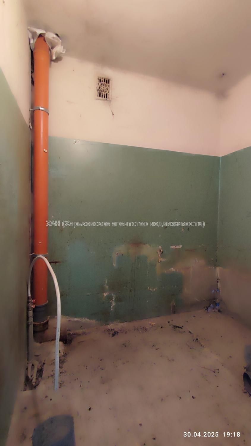 Продам 1к кв на Роганском жилмассиве. М64