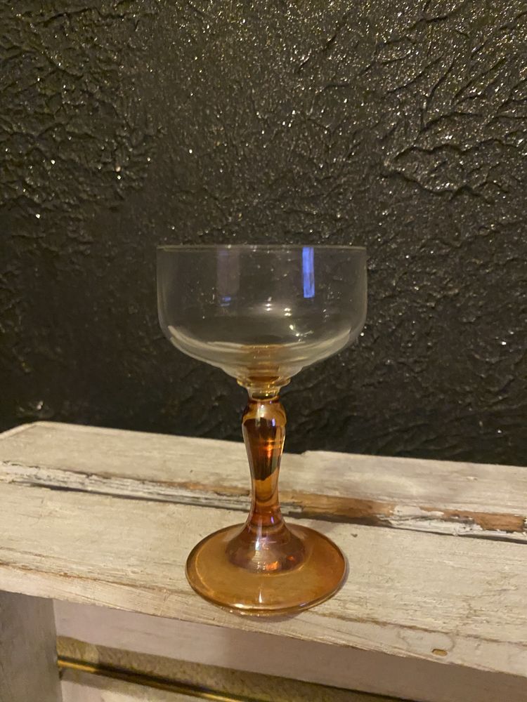 Stary kueliszek szklany stare szklo