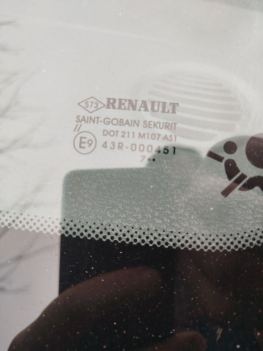 Рено модус 2007р.