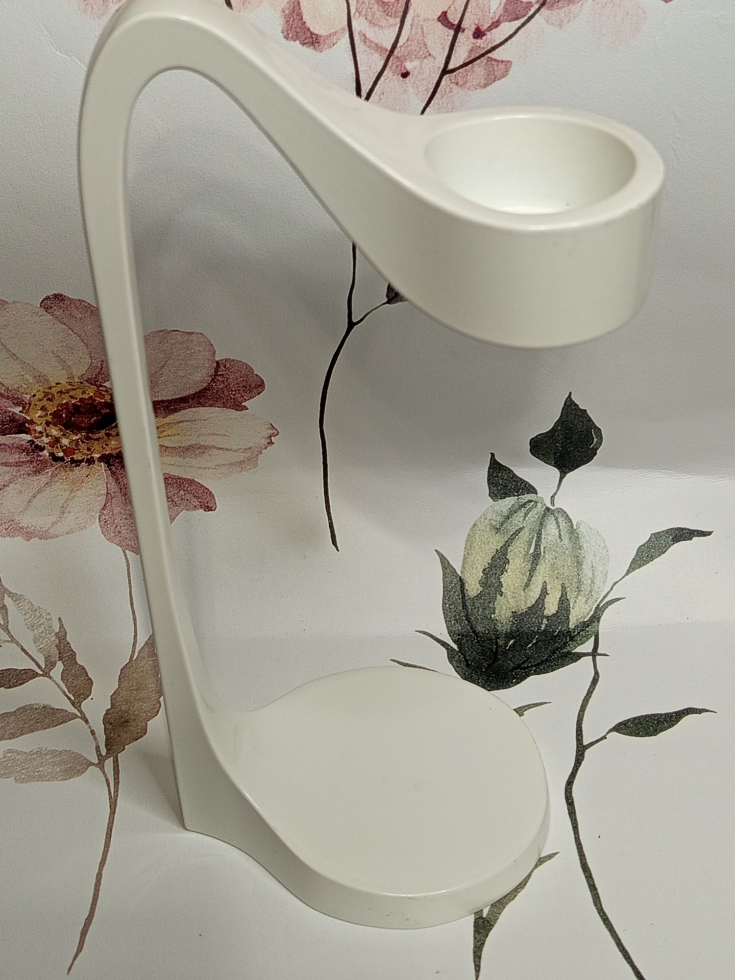 Świecznik Ikea Jatteviktig
Ma ślady użytkowania rysy