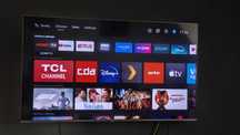 Telewizor QLED TCLc728 - najlżejsze 55 cali na rynku. Stan doskonały.