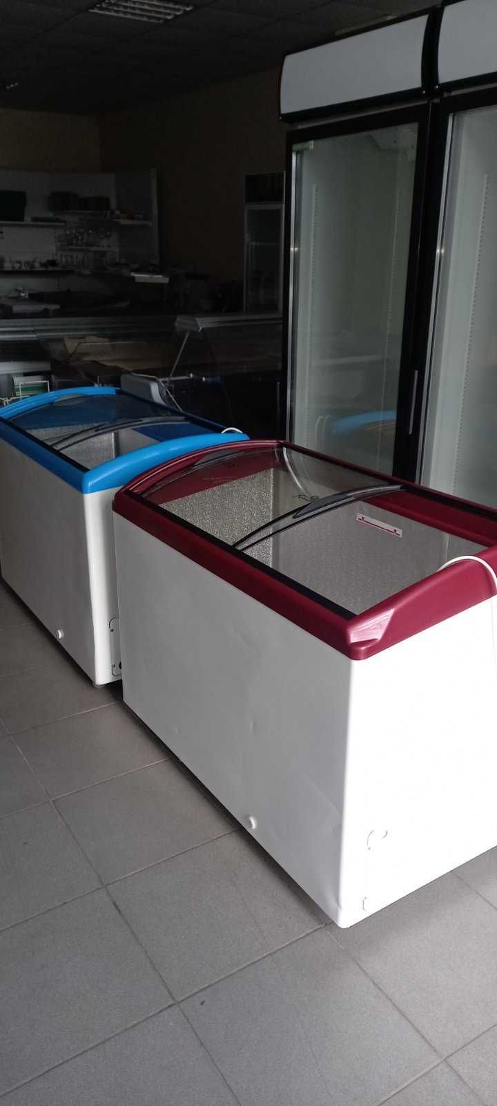 холодильне обладнання вітрини / витрина холодильная