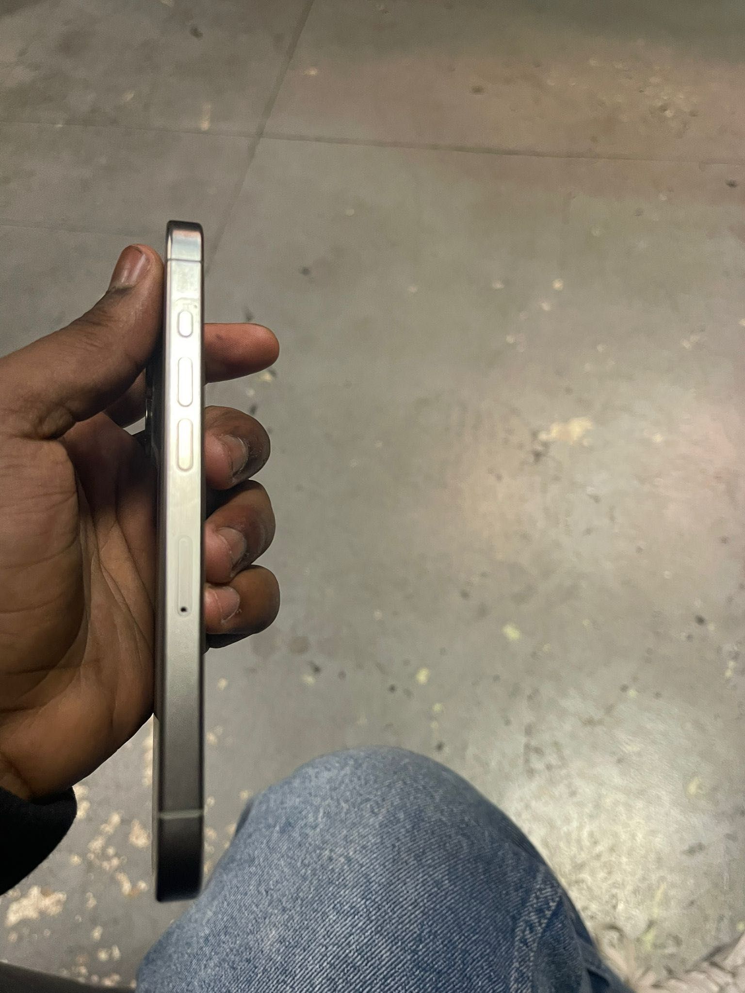 iPhone 15 pro 128gb