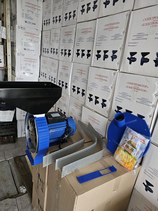 Кормоизмельчитель ЭЛИКОР-1 исполнение 3,ПОЛТАВА 2,5 кВт. Электромотор.