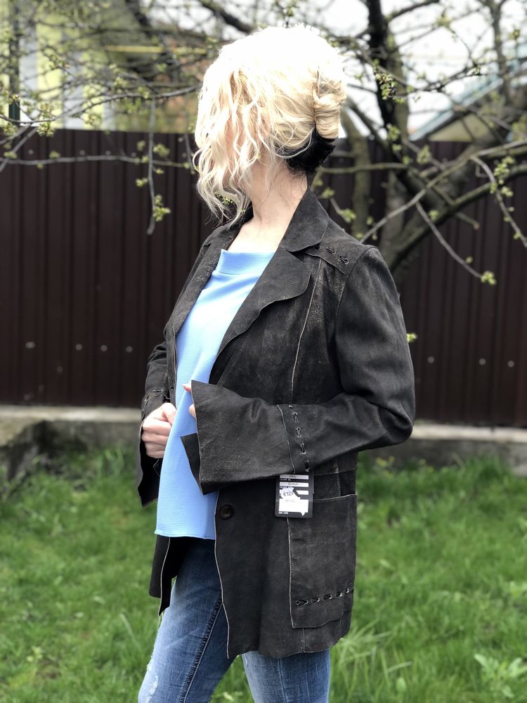 Женская куртка пиджак кожаная Новая