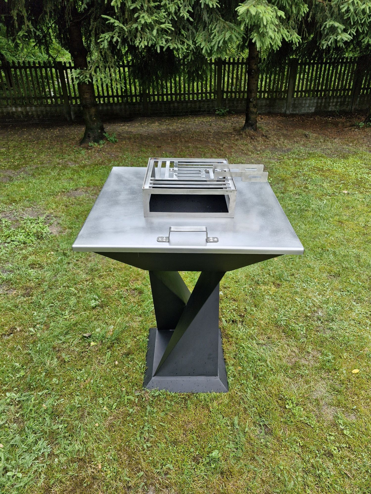 Palenisko Ogrodowe z rusztem i płytą nierdzewna 3mm GRILL BBQ