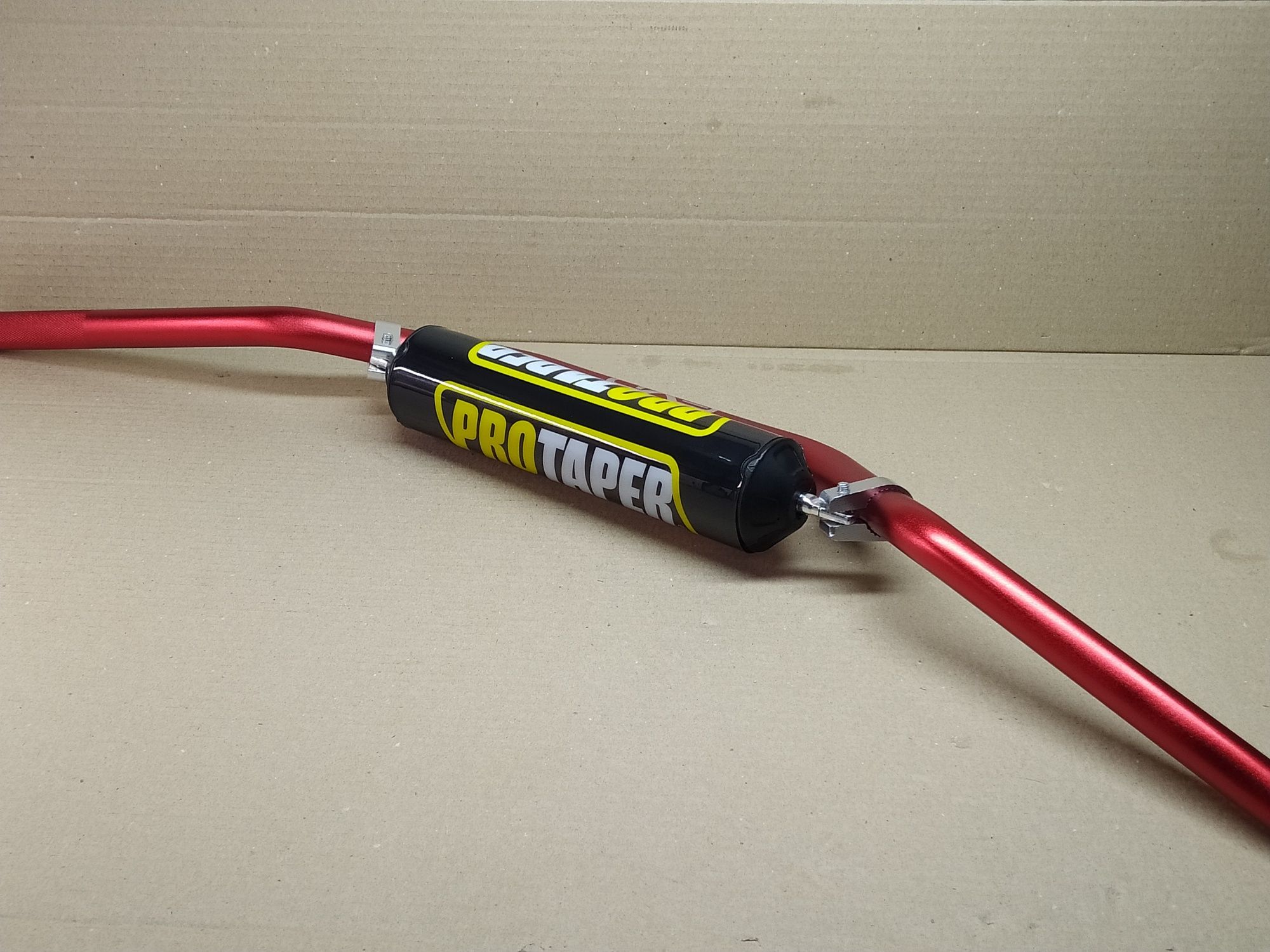 Руль мото d28 L795 PROTAPER" красный с буфером +перемычка