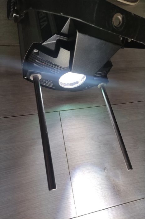 Продам Clay Paky VIP 300 DIA гобо-проектор, студийное освещение