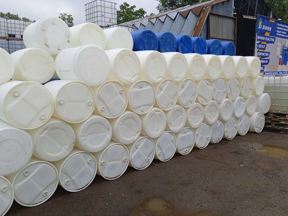 Бочка, тара , ємність пластикова  Б/В 160л. ( під дві корки)