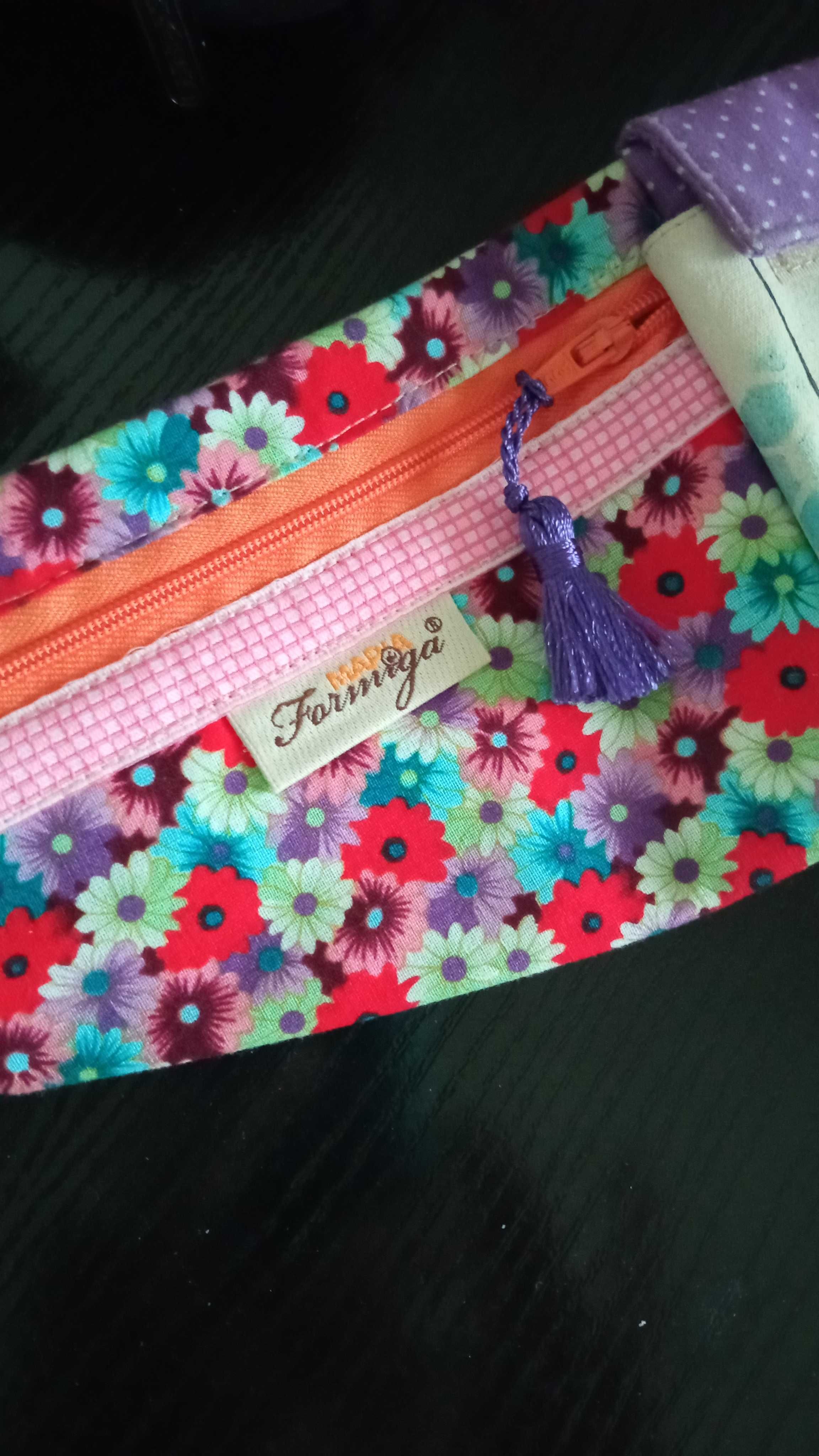 Bolsa de cintura pintada á mão Maria Formiga