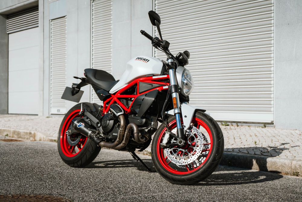 Ducati Monster 797