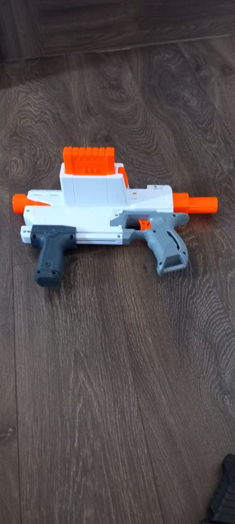 Pistolet Karabin Nerf - cena za całość 260