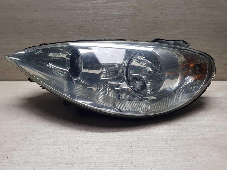 Фара ліва Peugeot 807 2002-2008p. зломане кріплення потертості на склі