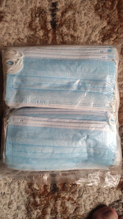 Маска мед--на захісна тришарова