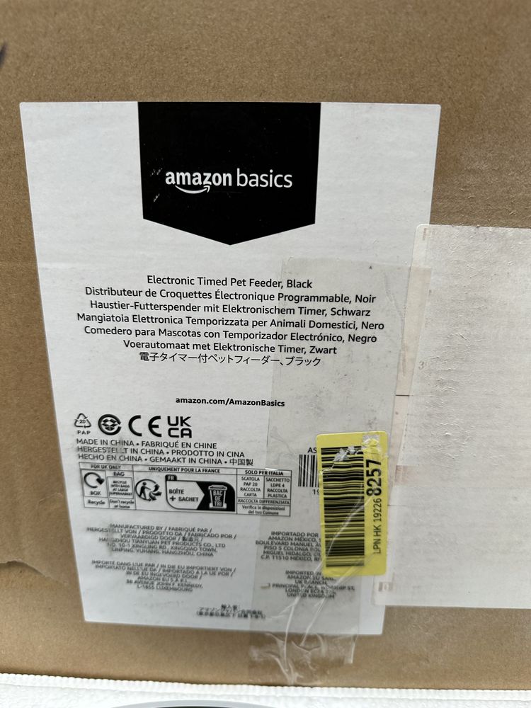 Automat do karmienia (psów,kotów itd.) Amazon Basics 6 porcji