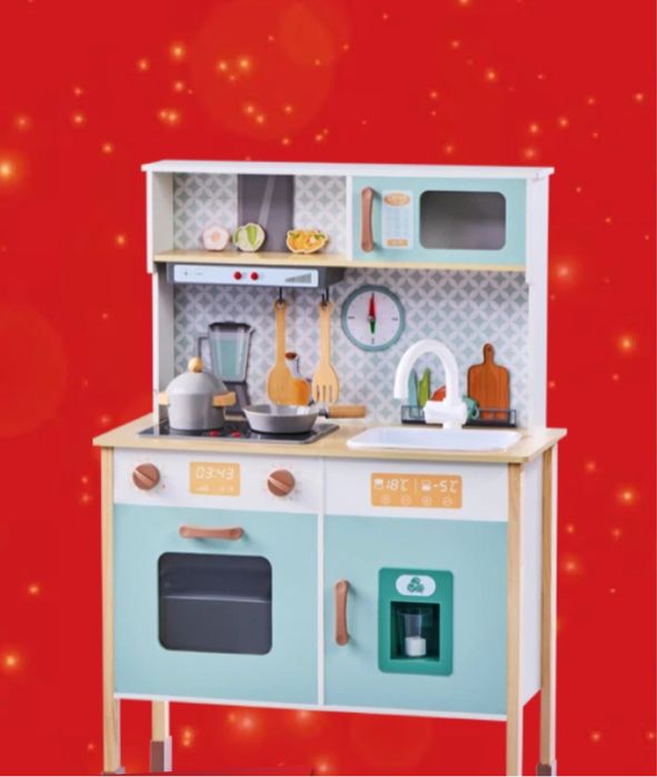 Деревʼяна дитяча кухня