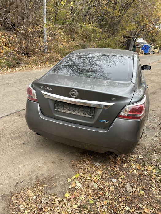 Разборка Nissan Altima 2014 года 2.5 газ вариатор