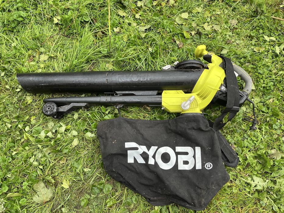 Odkurzacz dmuchawa do liści  RBV3000CESV RYOBI