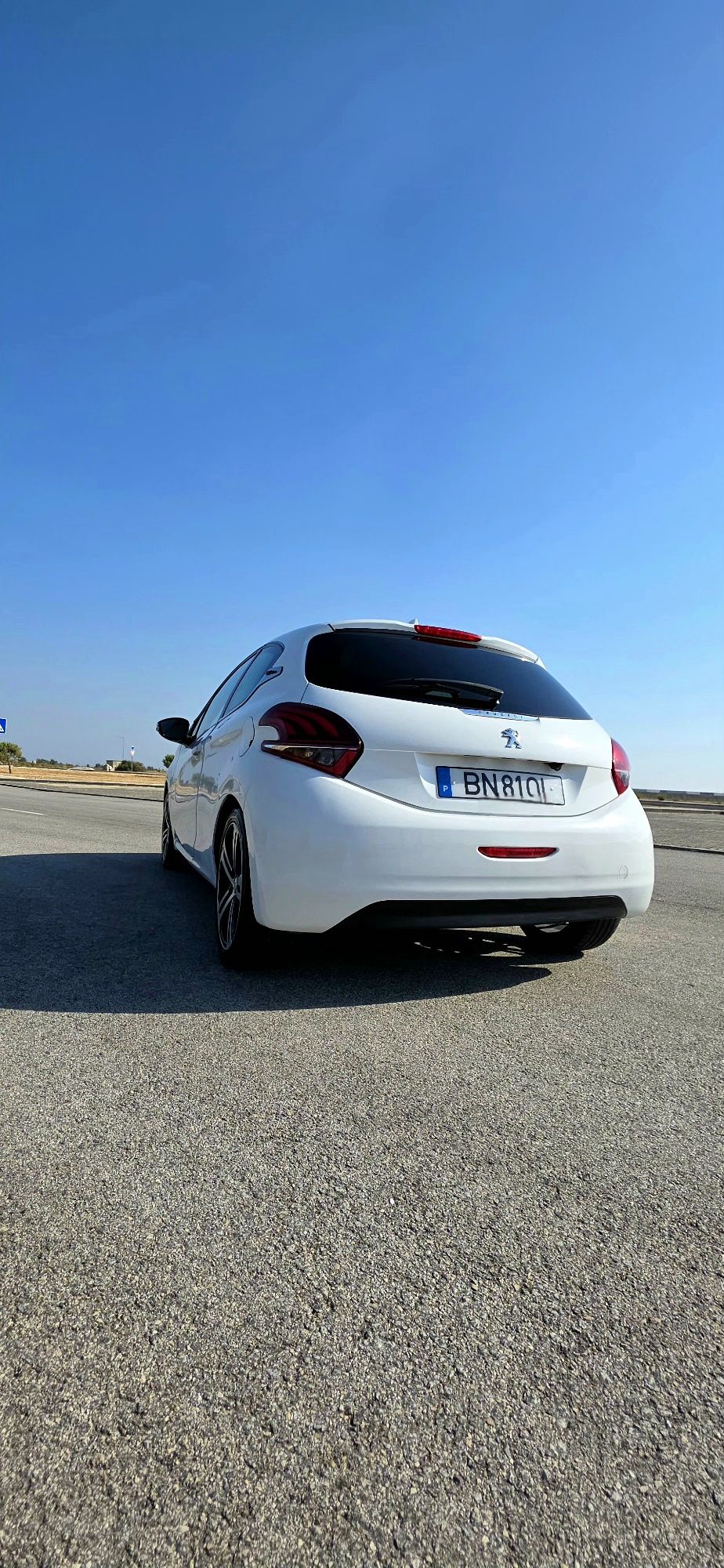 Peugeot 208 GT Line 1.6 HDi – 2016
90.000 km