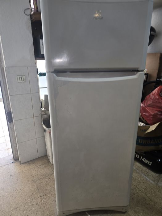 Frigorífico indesit