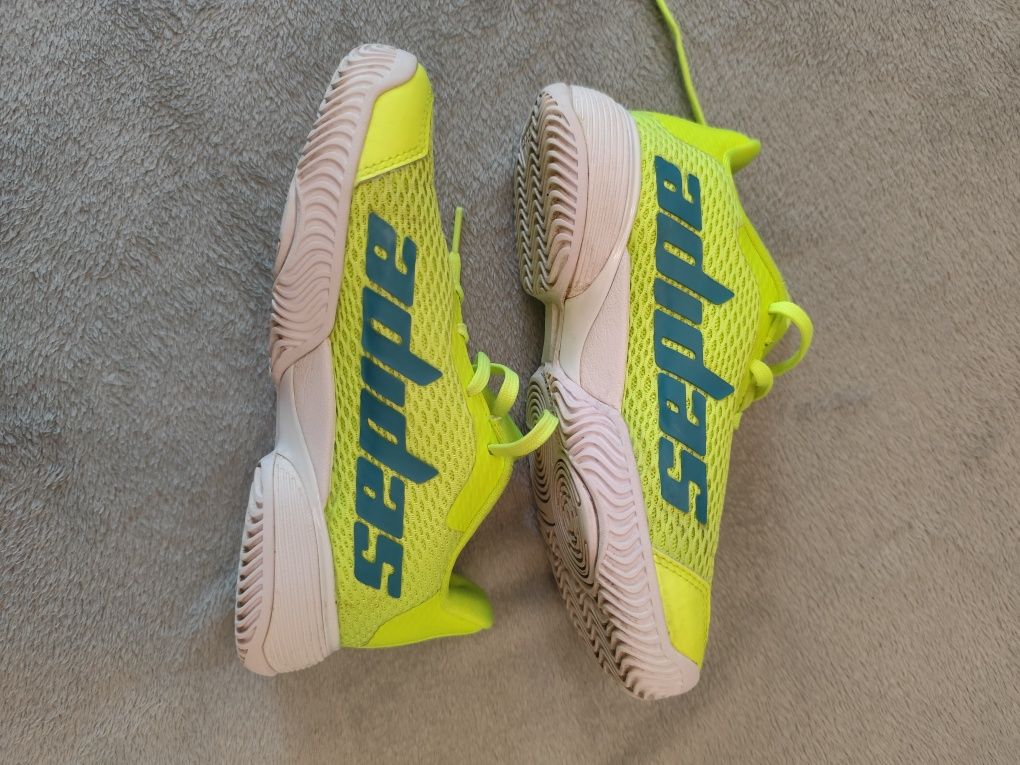 Adidas Barricade rozmiar 33
