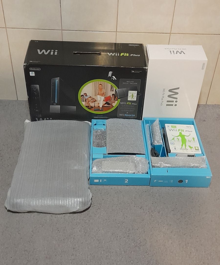 Consola Wii Fit Plus Pack+Wii Balance Board(EXCELENTE ESTADO NA CAIXA)