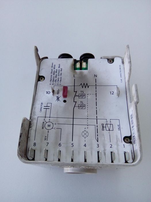 Caixa de control 531SE c/foto celula p/caldeira a gasoleo