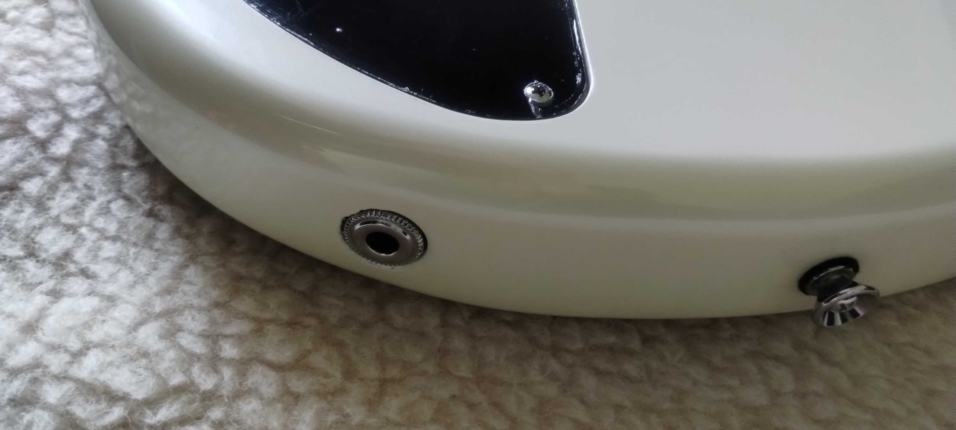 Aria Pro II - gitara basowa 5 strunowa