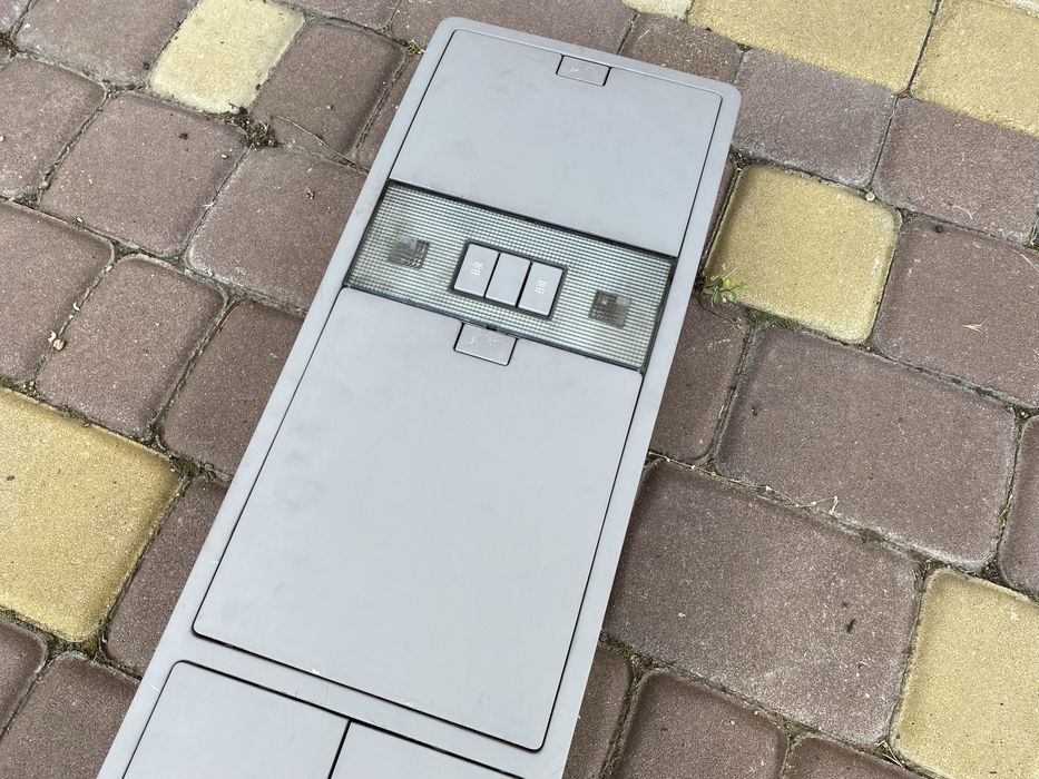 Бардачок потолка плафон Opel Signum 24436069