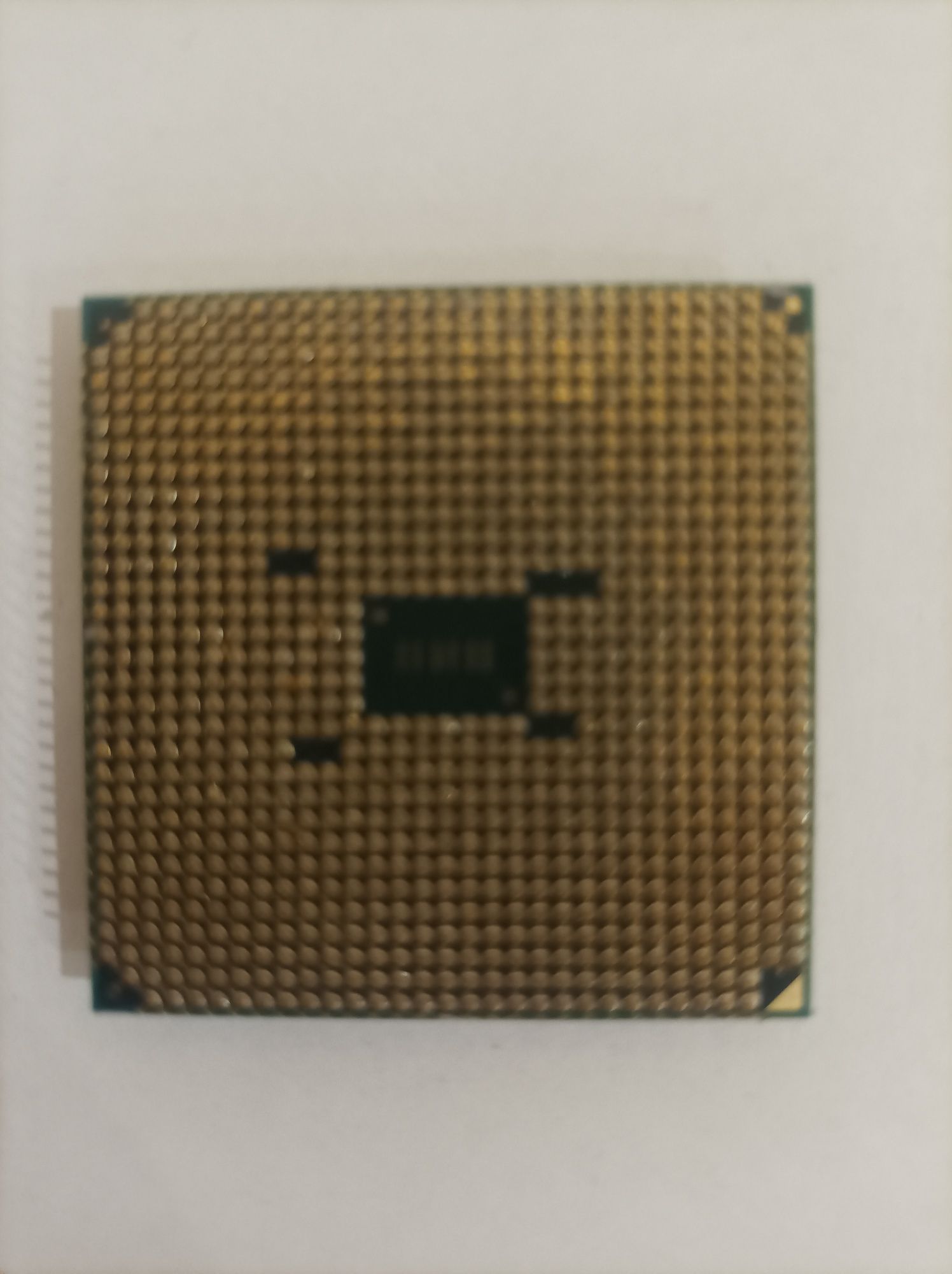 Продам процессор AMD Athlon X4 740