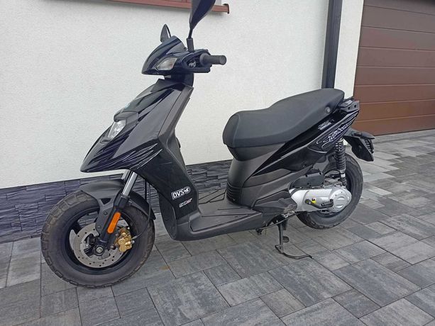 Skuter Piaggio Typhoon 50 sport 2-takt 2014 z Austrii kymco Yamaha