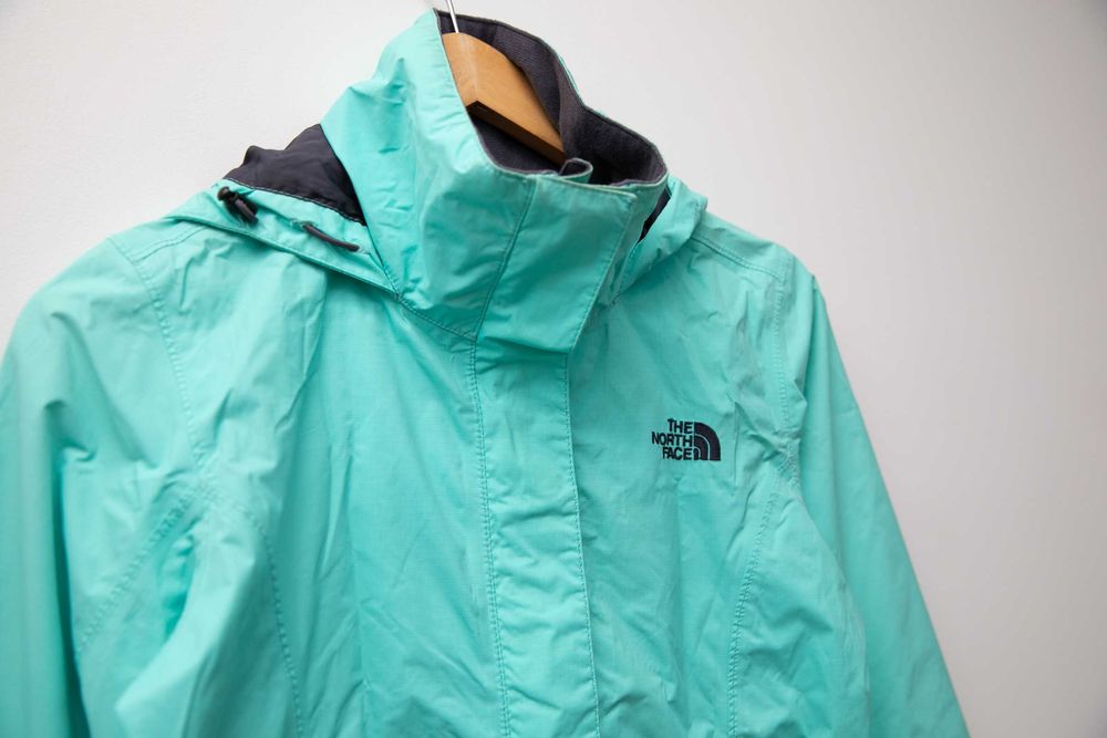 Kurtka przeciwdeszczowa The North Face seledynowa damska