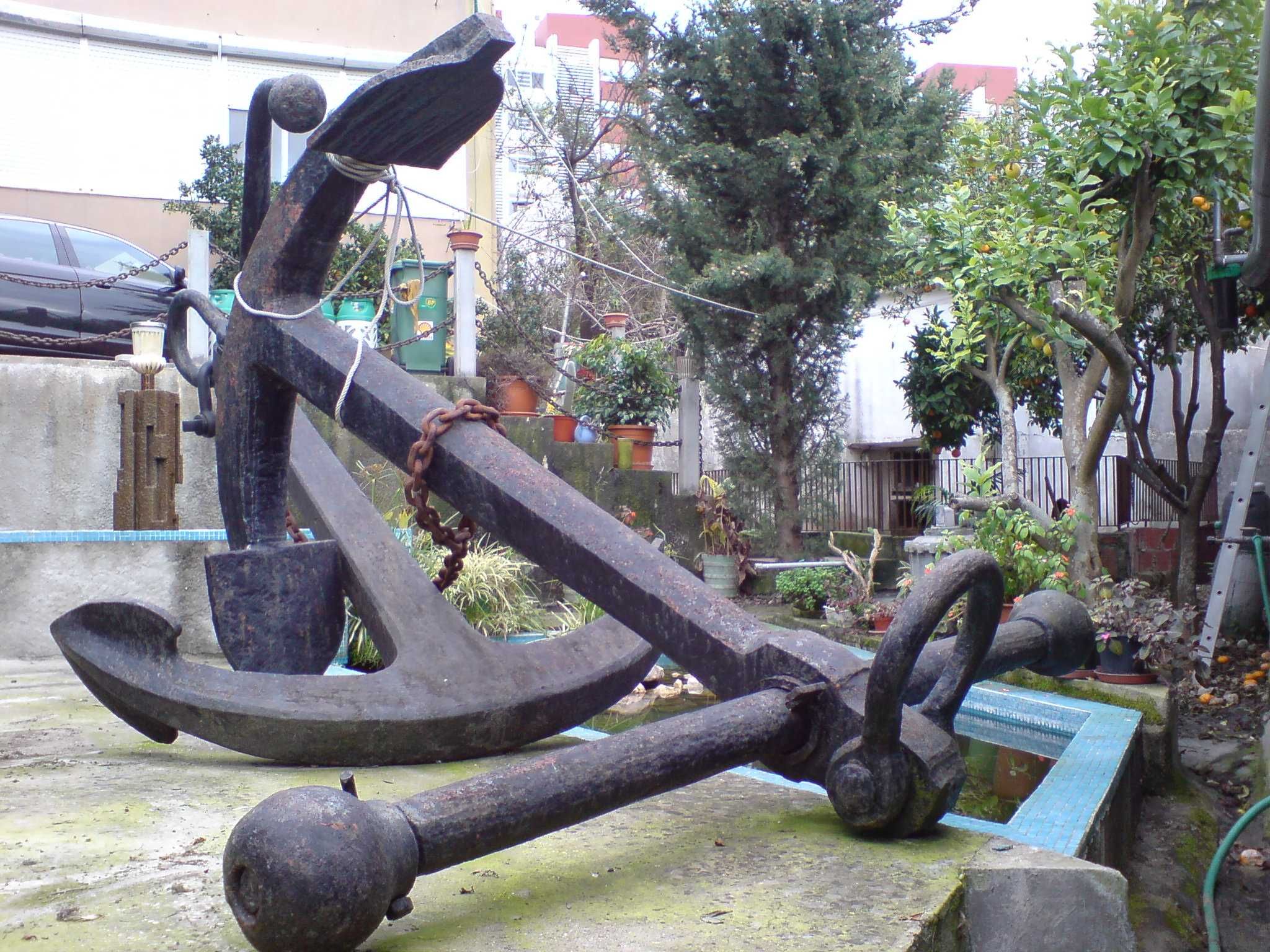 Conjunto duas ancoras (ferro almirantado) antigas navio ferro fundido