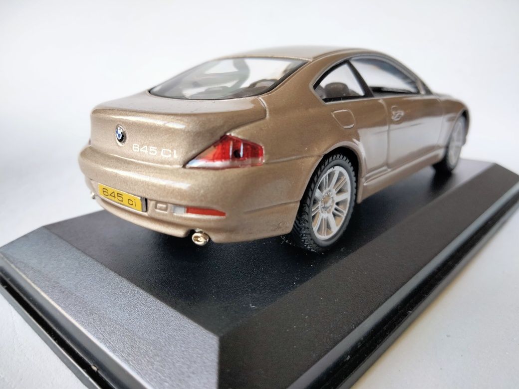 1/43 BMW 645i Coupé (2003)