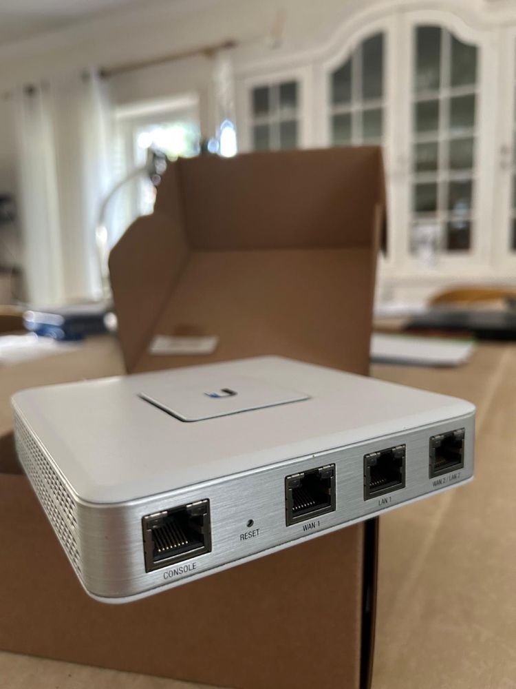 Unifi router usf  3 p
