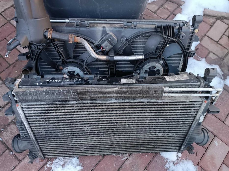 Opel Insignia A chłodnice wentylator Chłodnica wody klimy Intercooler