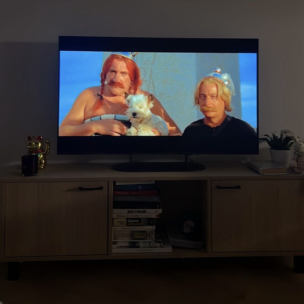 Piękna skandynawska szafka RTV