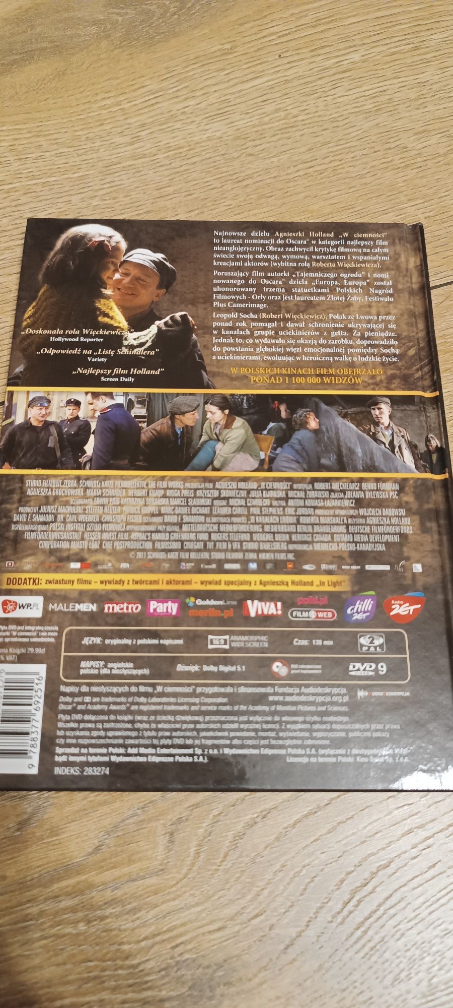 Film dvd W ciemności