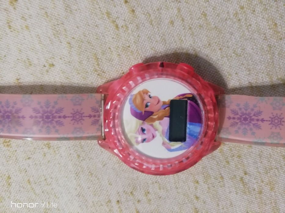 Наручные электронные часы для девочки Дисней
