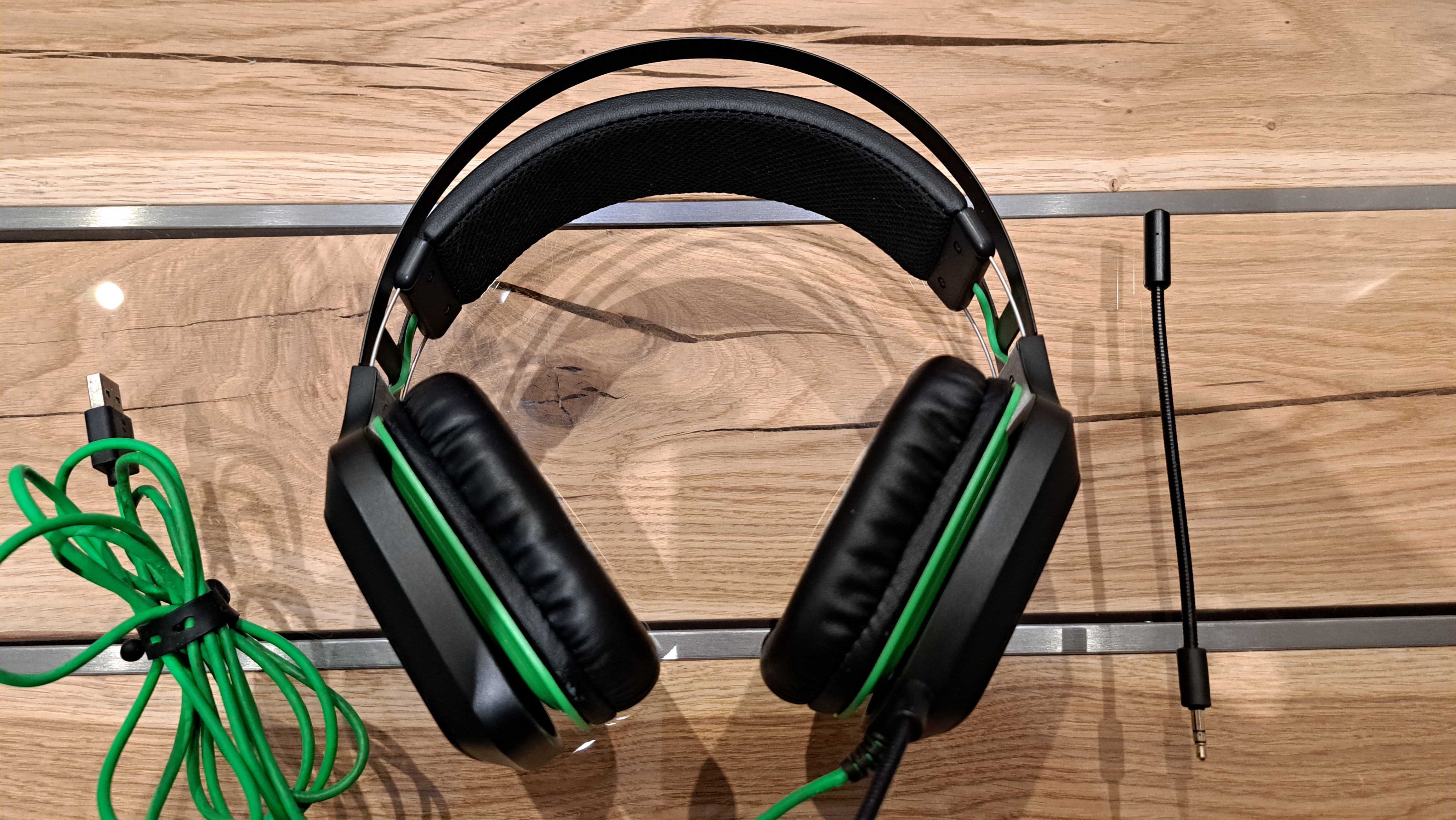 Słuchawki RAZER electra v2