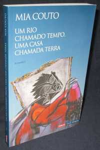 Livro Um Rio chamado tempo uma casa chamada terra Mia Couto