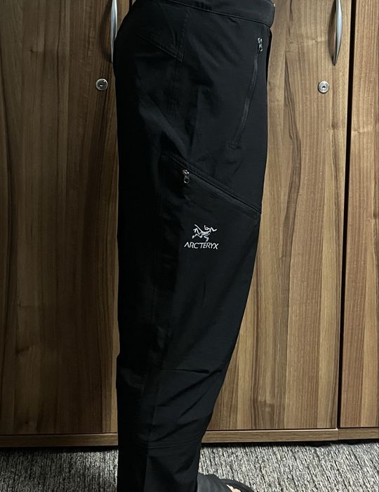 Arc’teryx Gamma LT Pants – Men’s Softshell Trekking / Outdoor