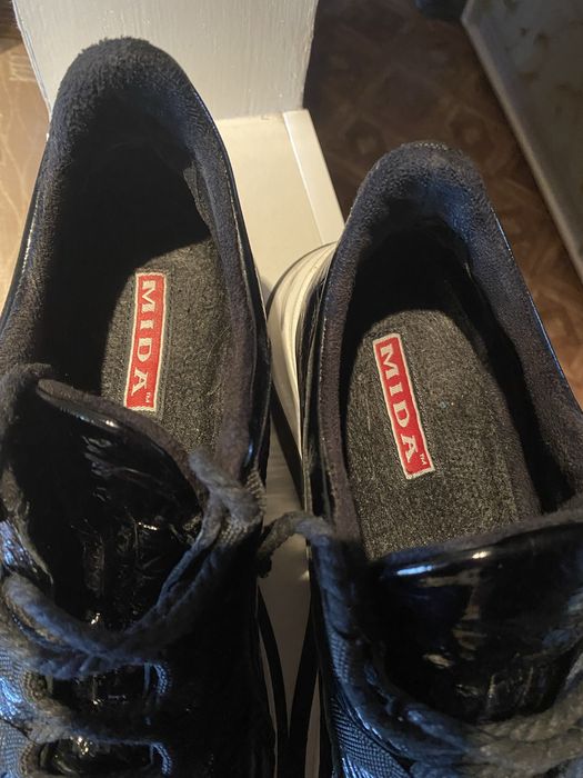 Утеплённые кроссовки Mida