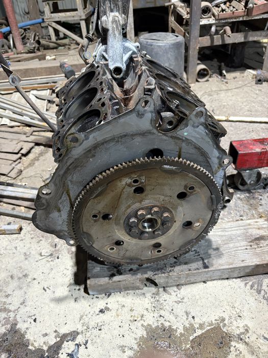 Блок цылиндров в сборе mitsubishi pajero sport 3.0i6G72 2008 года